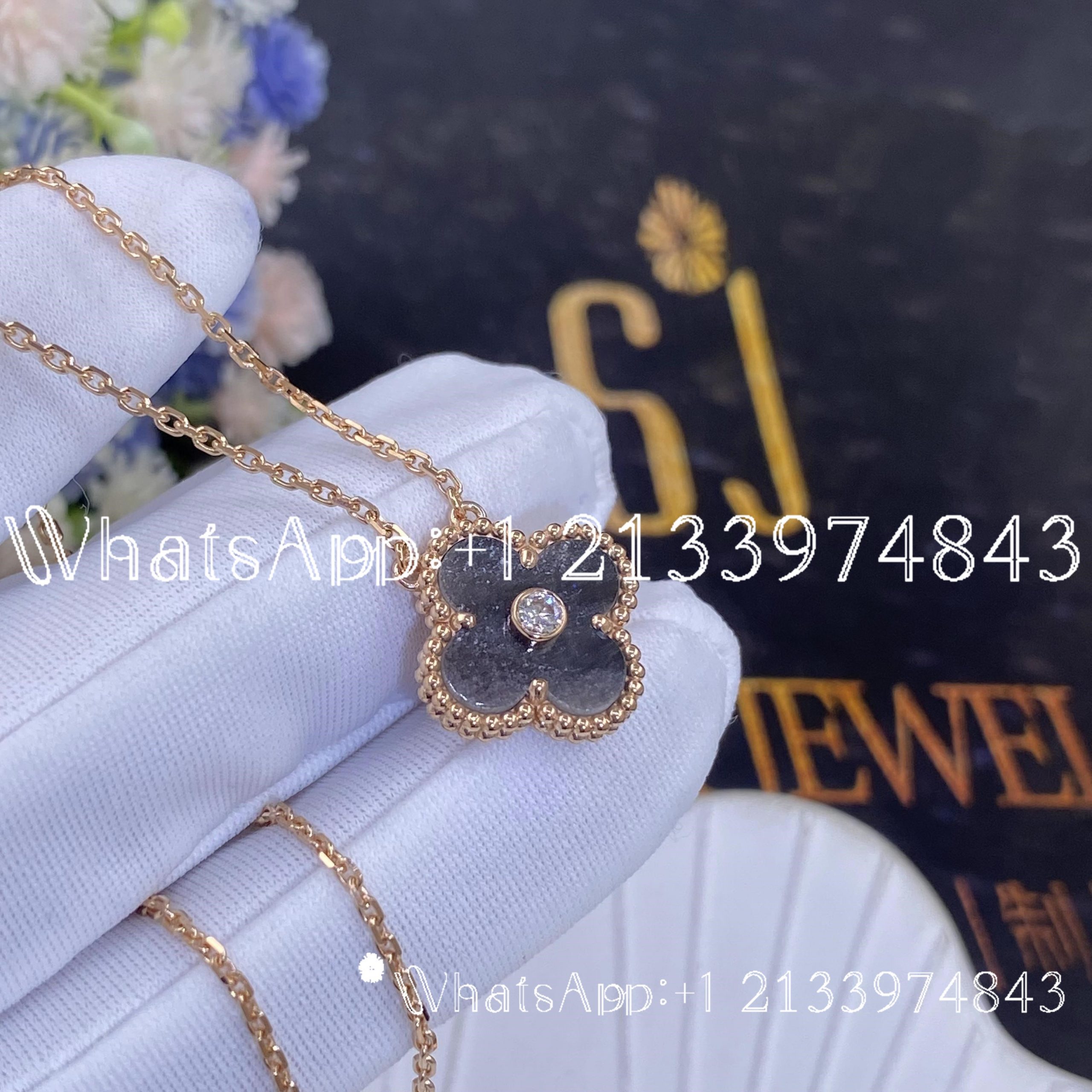 Van Cleef & Arpels Vintage Alhambra 2023 Holiday Necklace Rose Gold ...